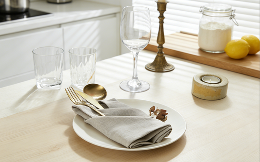 5 Reasons to Choose Linen & Cotton Tablecloths for Cozy Dining