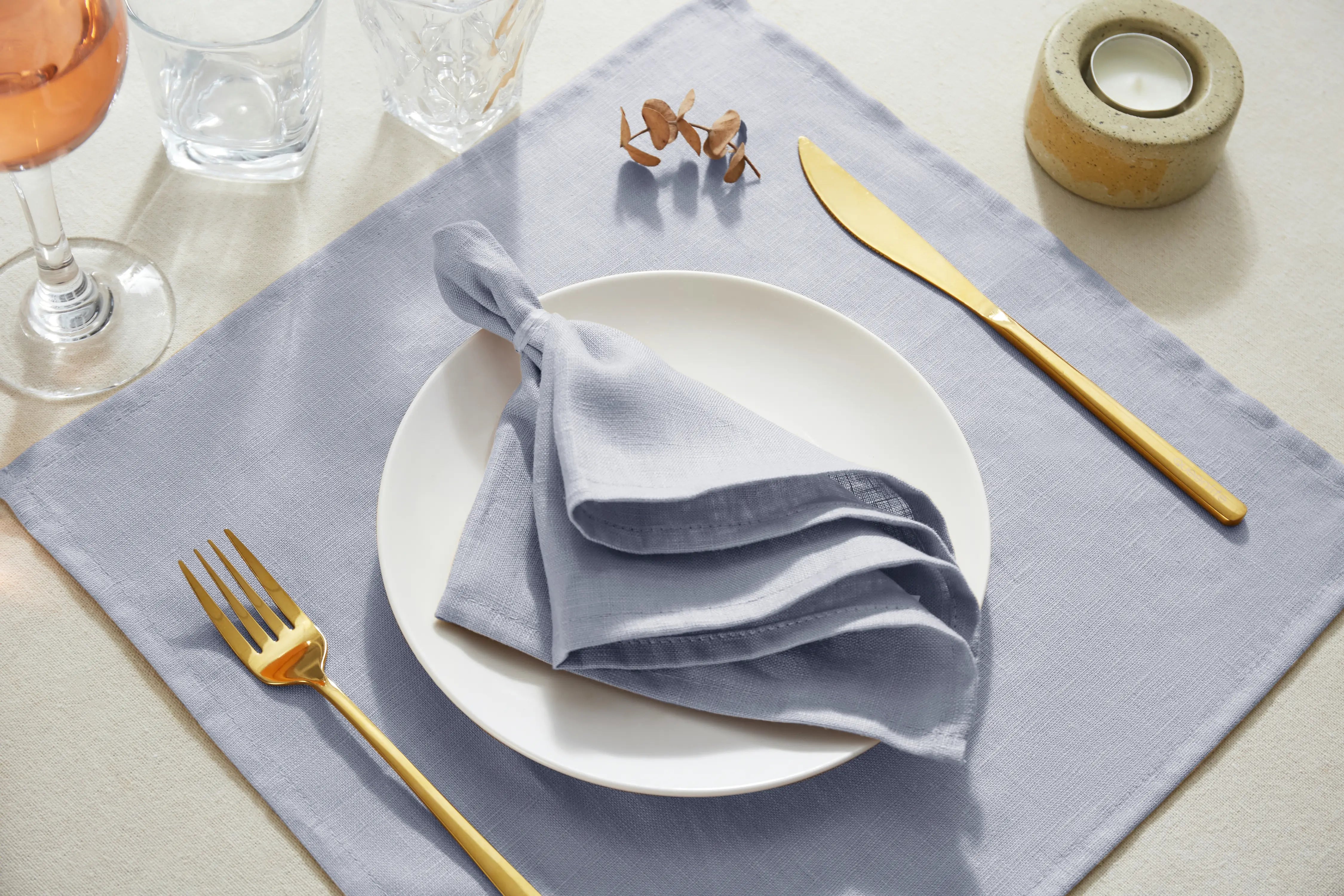 linen-placemat-light-blue-2