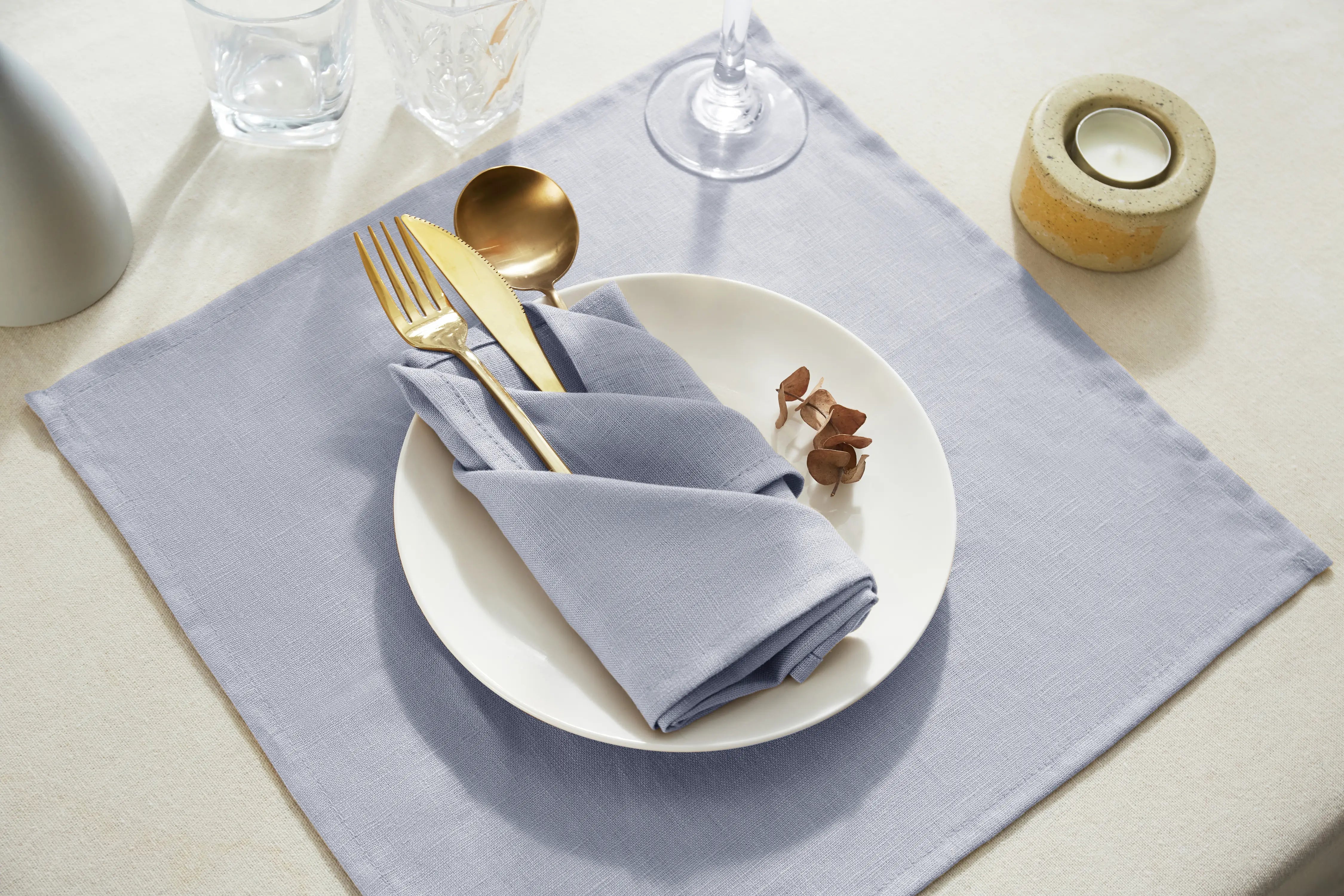 linen-placemat-light-blue-3