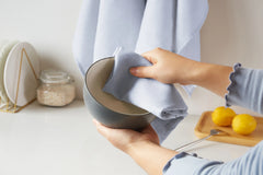 linen-tea-towel-light-blue-2
